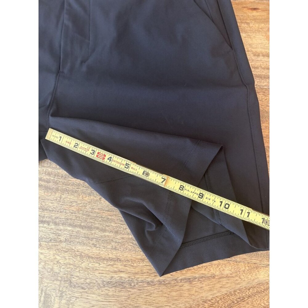 Lululemon Shorts Mens 31 Athletic 9 Inch Zip Pocket Stretch Performance Gym - Picture 3 of 6